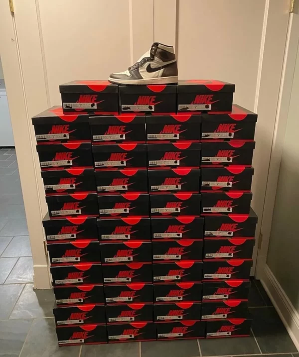 Nike Sneakers Pallets for Sale